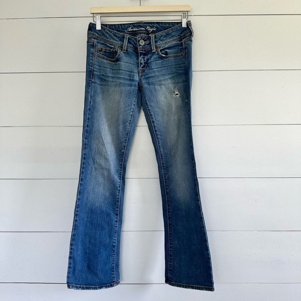 American Eagle Women’s 2 Short Slim Boot Y2K 2000s Jeans